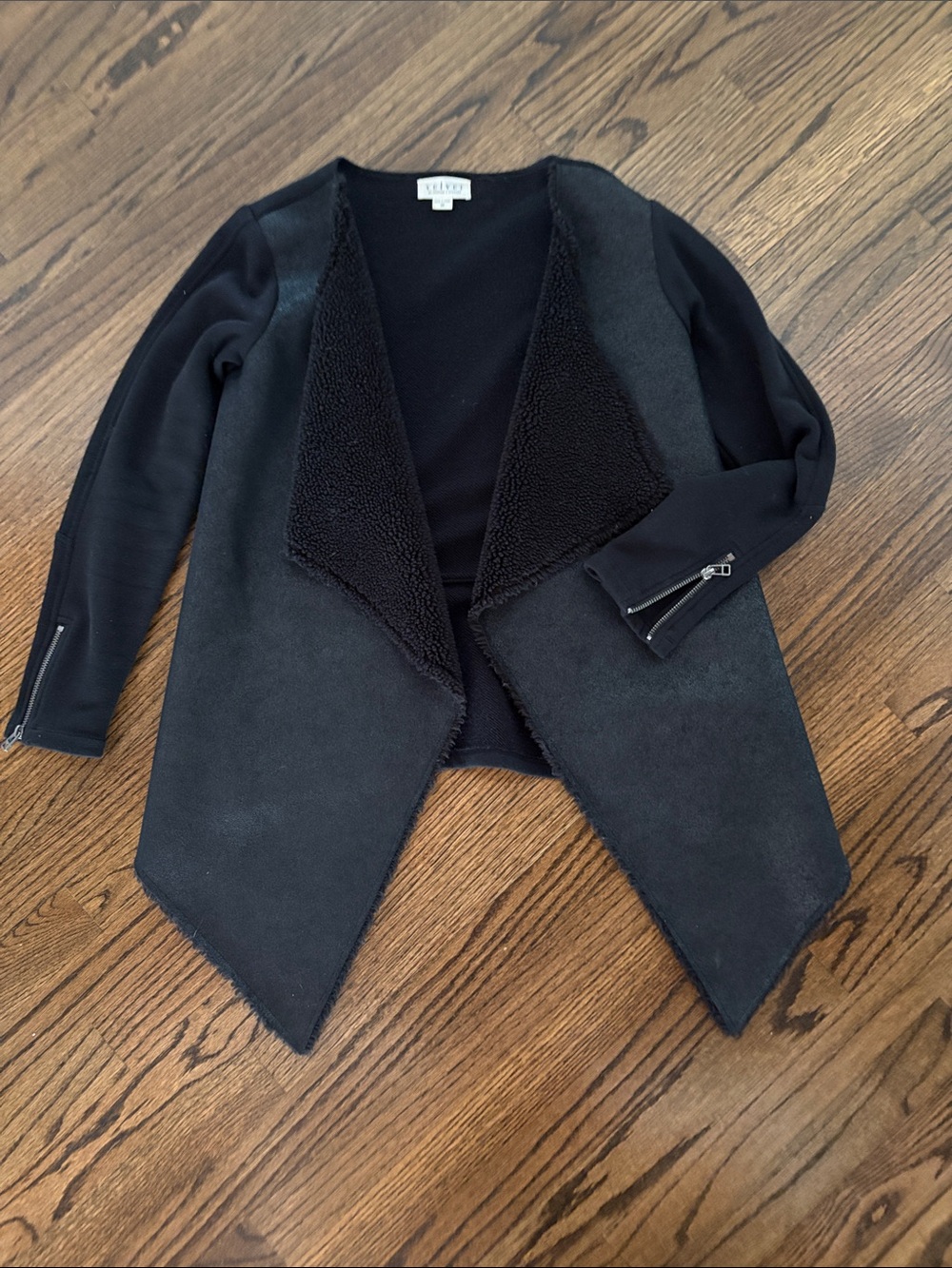 Velvet by Graham & Spencer Black Draped Shearling-Trim Cardigan Jacket. Size XS